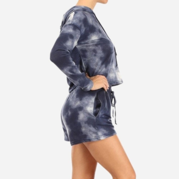 TYE DYE SHORT SET - Picture 2 of 4